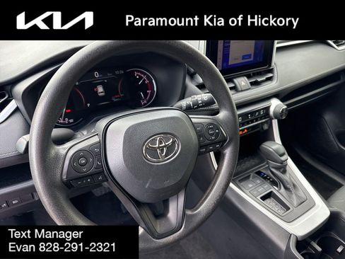 Used 2023 Toyota RAV4 XLE FWD image 21