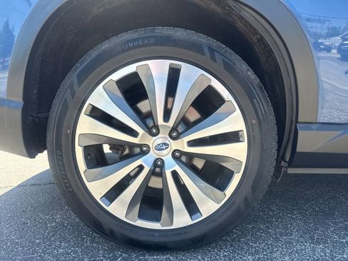 Used 2019 Subaru Ascent Limited w/ Popular Package #3 AWD/4WD image 10