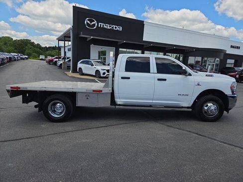 Used 2021 RAM 3500 Tradesman w/ Chrome Appearance Group AWD/4WD image 6