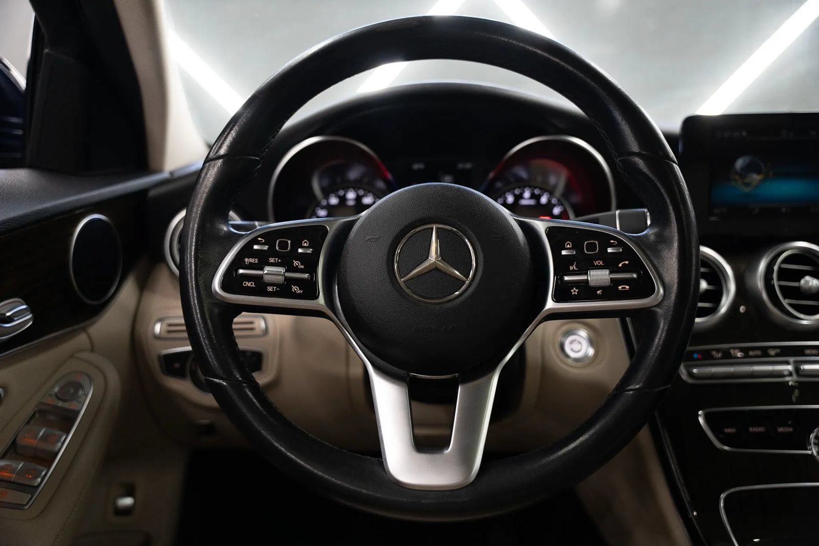 Used 2019 Mercedes-Benz C 300 Sedan image 32