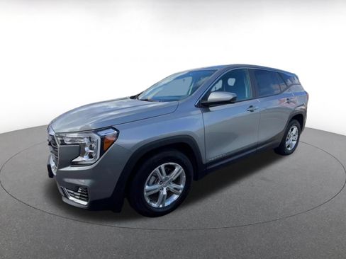 Used 2024 GMC Terrain SLE FWD image 7