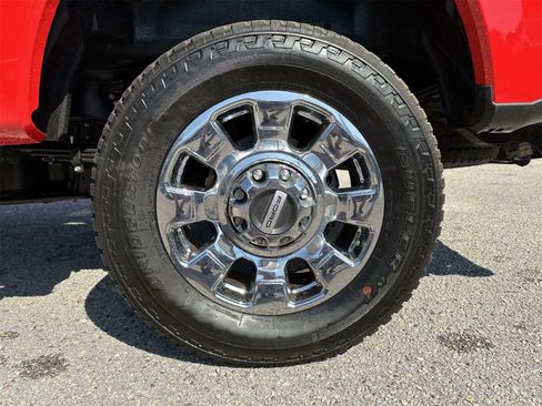 Used 2025 Ford F250 Lariat w/ Lariat Ultimate Package image 8