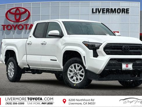 New 2026 Toyota Tacoma SR5 image 1