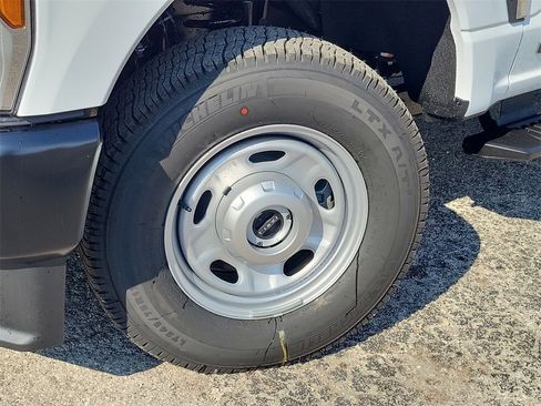 New 2026 Ford F250 XL image 18