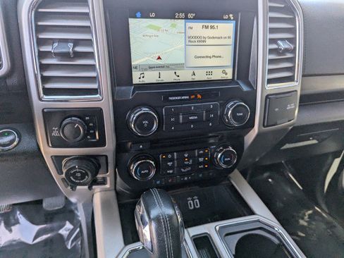 Used 2016 Ford F150 Lariat AWD/4WD image 19