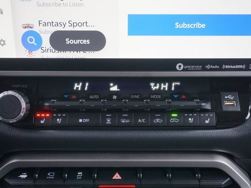 Used 2022 Toyota Tundra Limited image 14