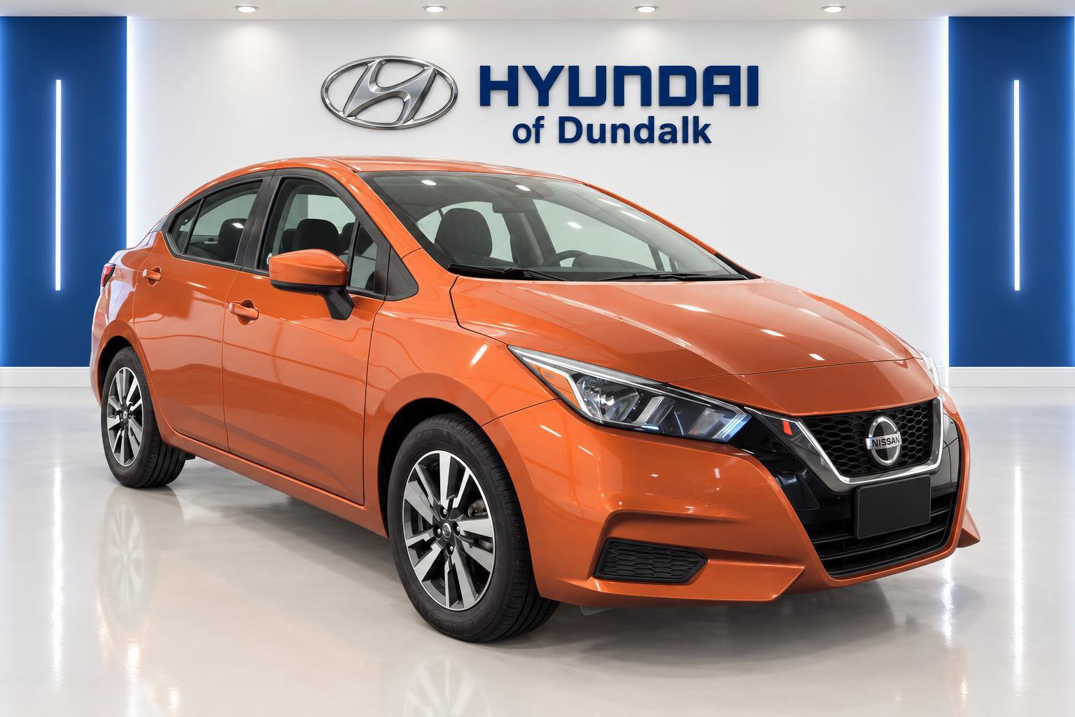 Used 2022 Nissan Versa SV FWD image 3