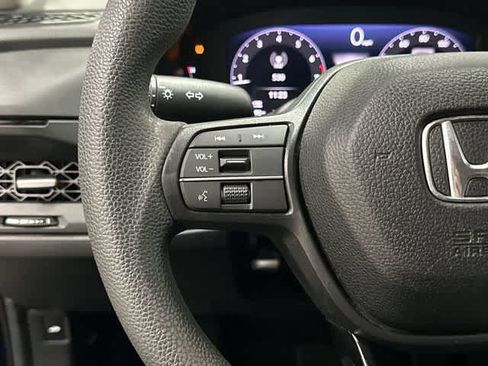 Used 2023 Honda Accord EX image 17