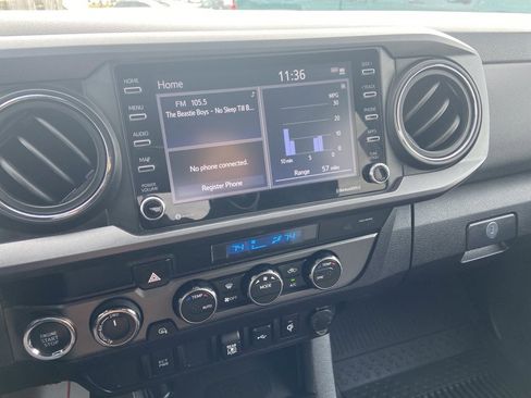 Used 2021 Toyota Tacoma TRD Sport image 13