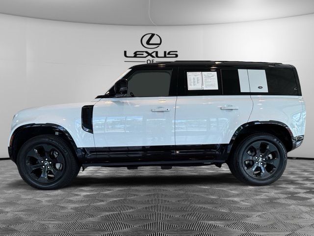 Used 2022 Land Rover Defender 110 X-Dynamic SE AWD/4WD image 3