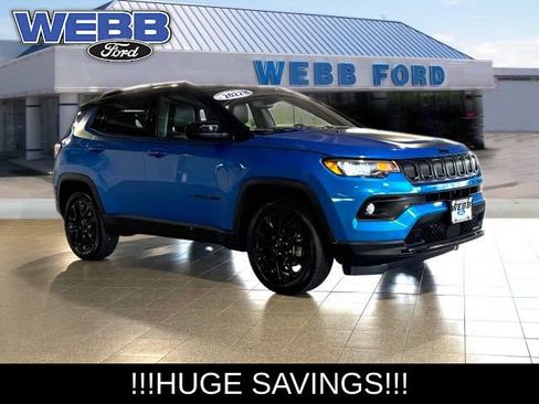 Used 2022 Jeep Compass Latitude AWD/4WD image 1