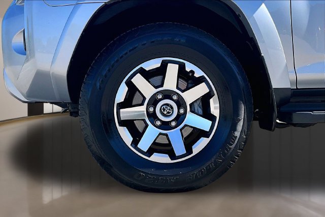 Used 2024 Toyota 4Runner TRD Off-Road AWD/4WD image 28