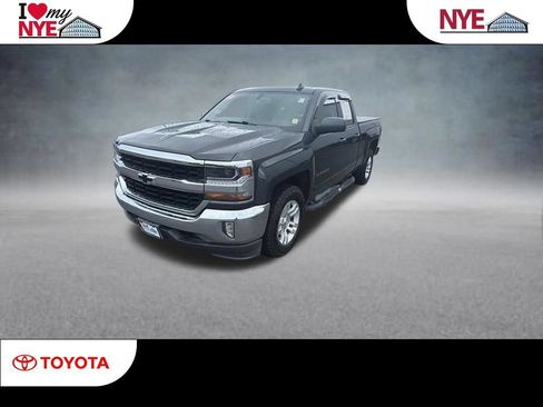 Used 2018 Chevrolet Silverado 1500 LT w/ All Star Edition AWD/4WD image 1