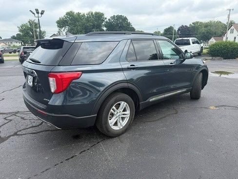 Used 2024 Ford Explorer XLT w/ Equipment Group 202A AWD/4WD image 4