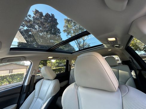 Used 2019 Subaru Ascent Limited w/ Popular Package #3 image 10