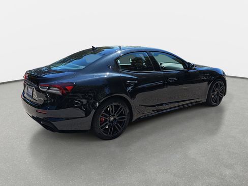 Used 2022 Maserati Ghibli Modena Q4 image 5