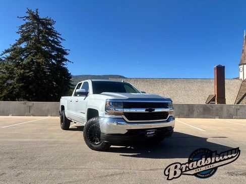 Used 2018 Chevrolet Silverado 1500 LT AWD/4WD image 2