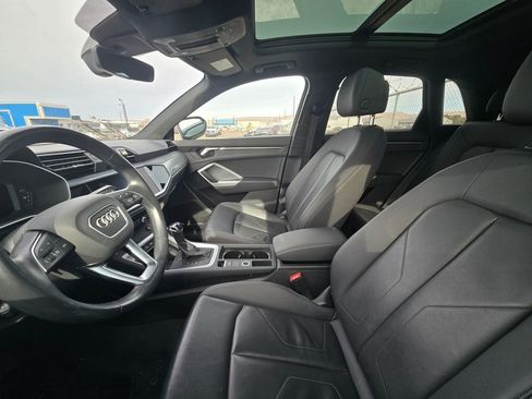 Used 2022 Audi Q3 2.0T Premium image 4