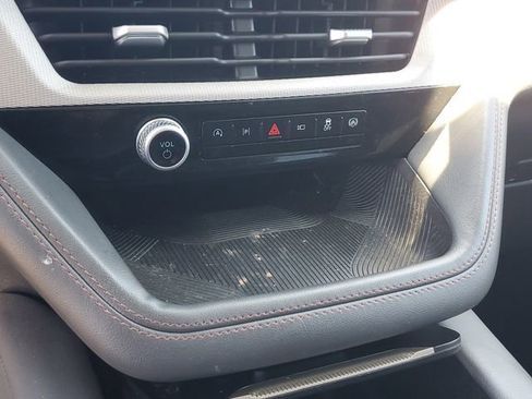 Used 2025 Ford Explorer Active RWD image 24