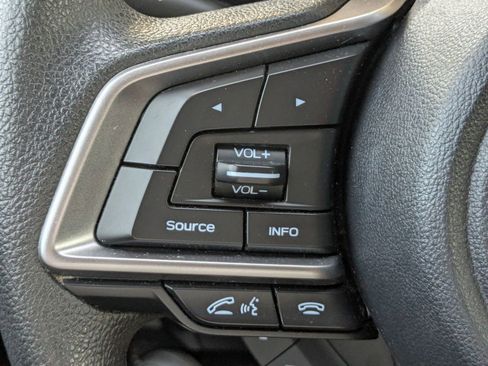 Used 2023 Subaru Crosstrek 2.0i image 16