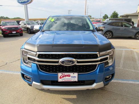 Used 2024 Ford Ranger Lariat w/ Advanced Towing Package image 2