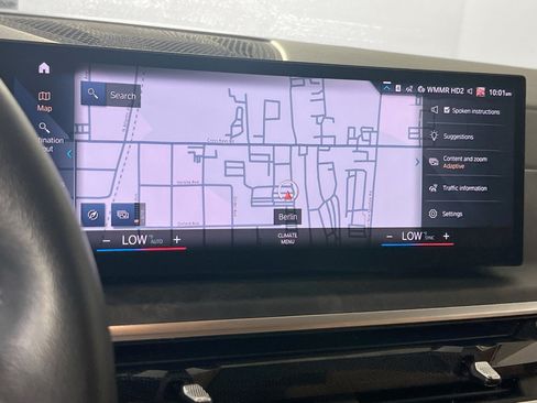 Used 2023 BMW X7 xDrive40i w/ Premium Package AWD/4WD image 13