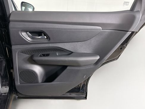 Used 2023 Nissan Ariya FWD image 29