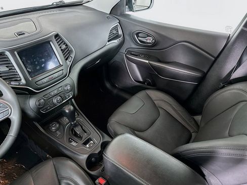 Used 2021 Jeep Cherokee Latitude Lux w/ Comfort/Convenience Group image 29