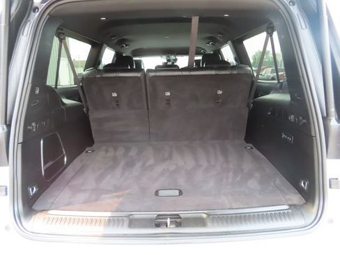 Used 2023 Jeep Wagoneer L Series II AWD/4WD image 31