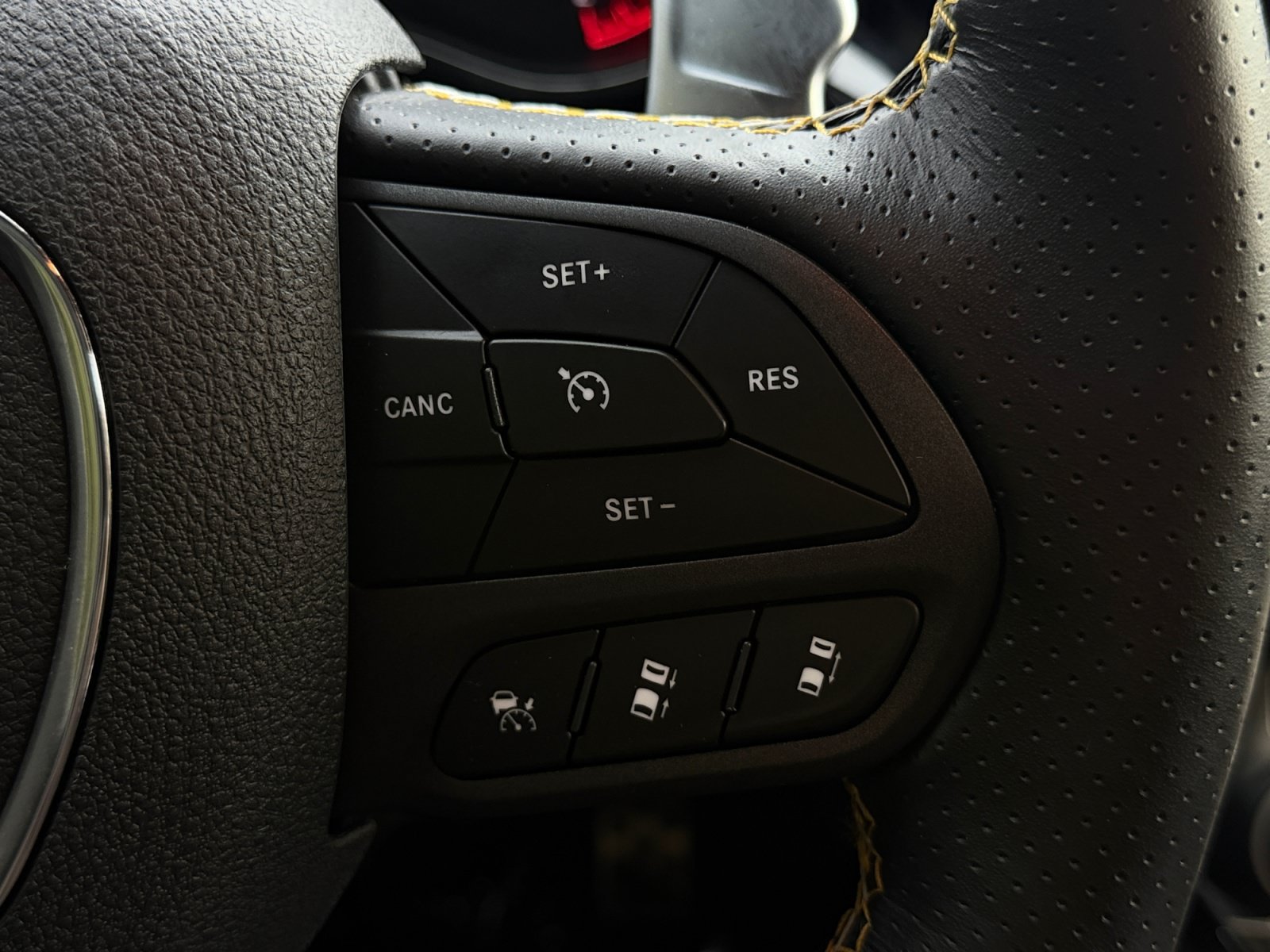 Used 2024 Dodge Durango SRT AWD/4WD image 37