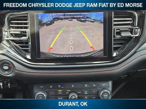 Used 2024 Dodge Durango GT RWD image 12