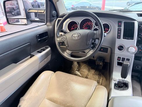 Used 2008 Toyota Tundra 4x4 Double Cab image 10