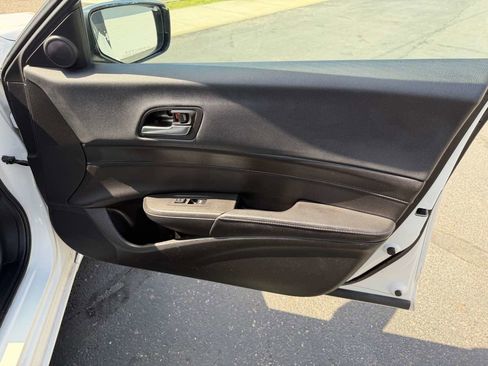 Used 2019 Acura ILX FWD image 20