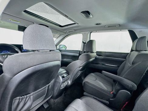 Used 2022 Hyundai Palisade SEL w/ Convenience Package FWD image 19