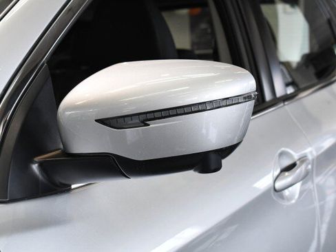 Used 2022 Nissan Rogue Sport SL AWD/4WD image 7