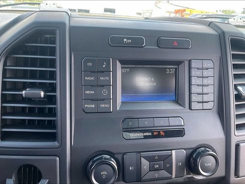 Used 2015 Ford F150 XL w/ Equipment Group 101A Mid RWD image 35