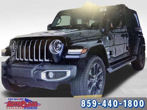 Used 2023 Jeep Wrangler Unlimited Sahara w/ Cold Weather Group AWD/4WD image 1