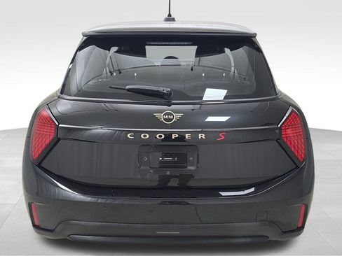 Certified 2025 MINI Cooper S image 8