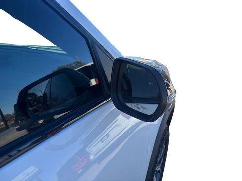 Used 2025 GMC Acadia AT4 w/ Super Cruise Package image 31