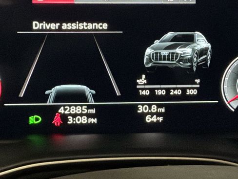 Used 2022 Audi Q8 Premium w/ Convenience Package image 14