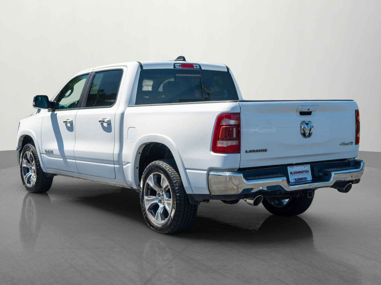 Used 2022 RAM 1500 Laramie AWD/4WD image 5