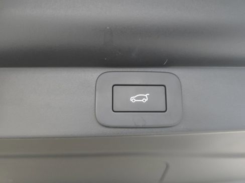 Used 2025 Land Rover Range Rover SE AWD/4WD image 28