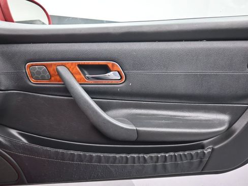 Used 2002 Mercedes-Benz SLK 320 image 24