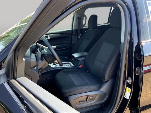Certified 2023 Ford Explorer XLT AWD/4WD image 8