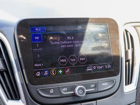 Used 2024 Chevrolet Malibu LT FWD image 3