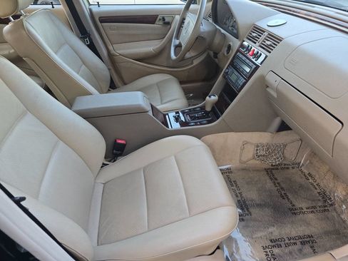 Used 1999 Mercedes-Benz C 280 Sedan image 12