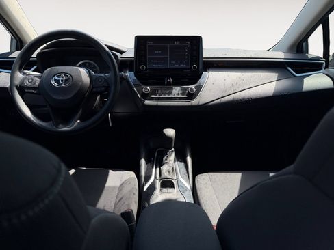 Used 2022 Toyota Corolla LE FWD image 11