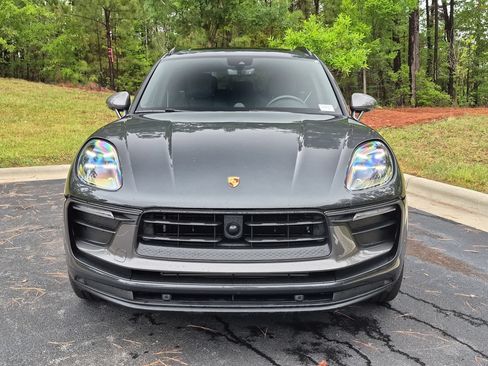 Certified 2025 Porsche Macan Turbo AWD/4WD image 24