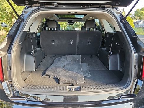 Certified 2022 Kia Sorento S w/ Panoramic Sunroof Package image 30