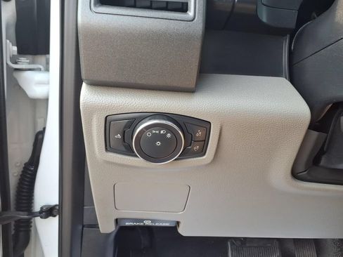 Used 2019 Ford F250 XL w/ Power Equipment Group AWD/4WD image 15